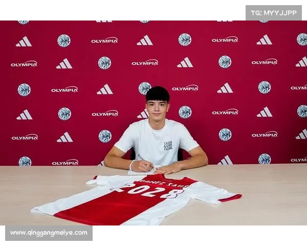 阿贾克斯正式签下巴萨U16天才戈麦斯绍斯 合同至2028年